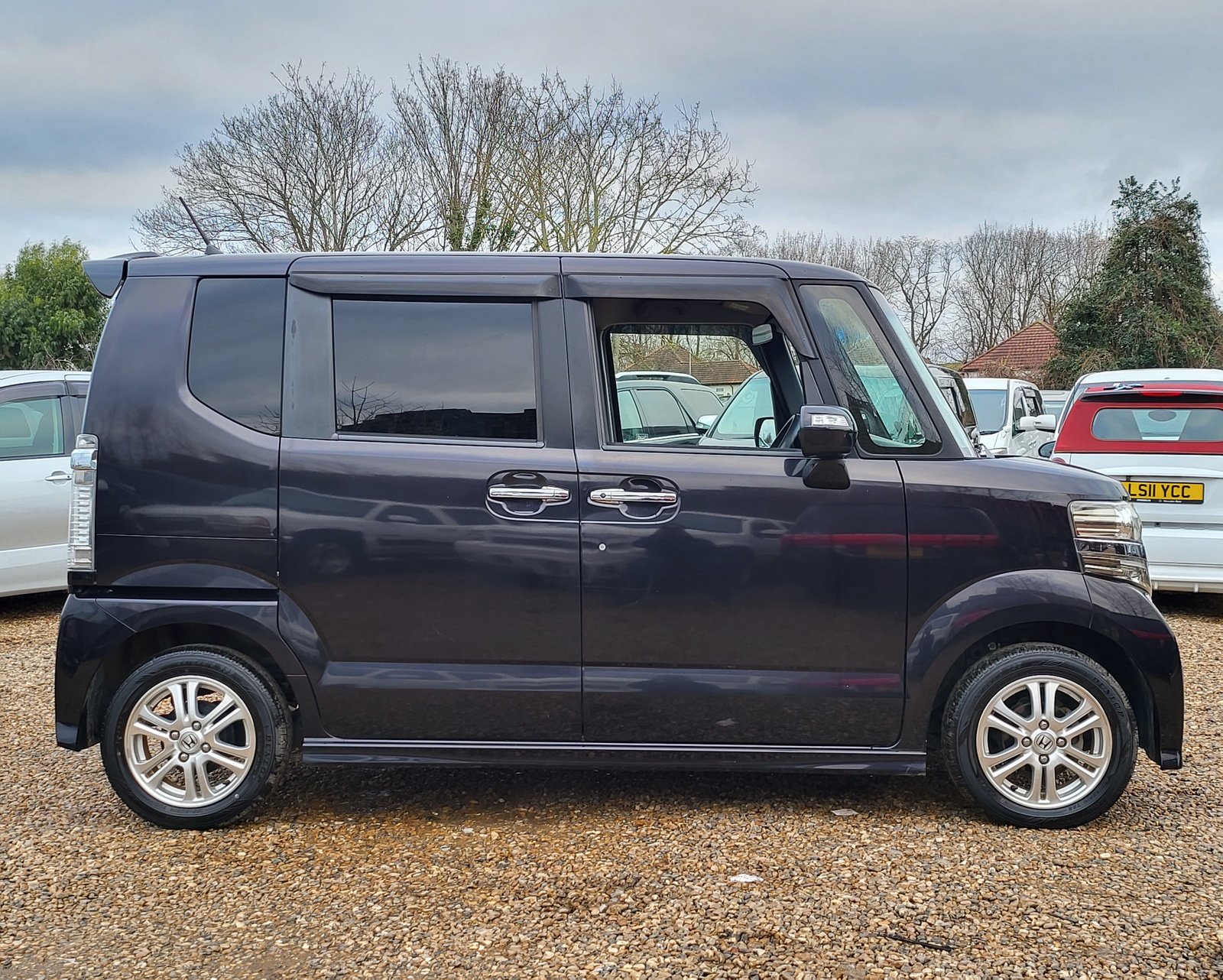 FRESH IMPORT 2012 HONDA N-BOX CUSTOM 660cc AUTOMATIC MINI MPV BLACK ULEZ FREE