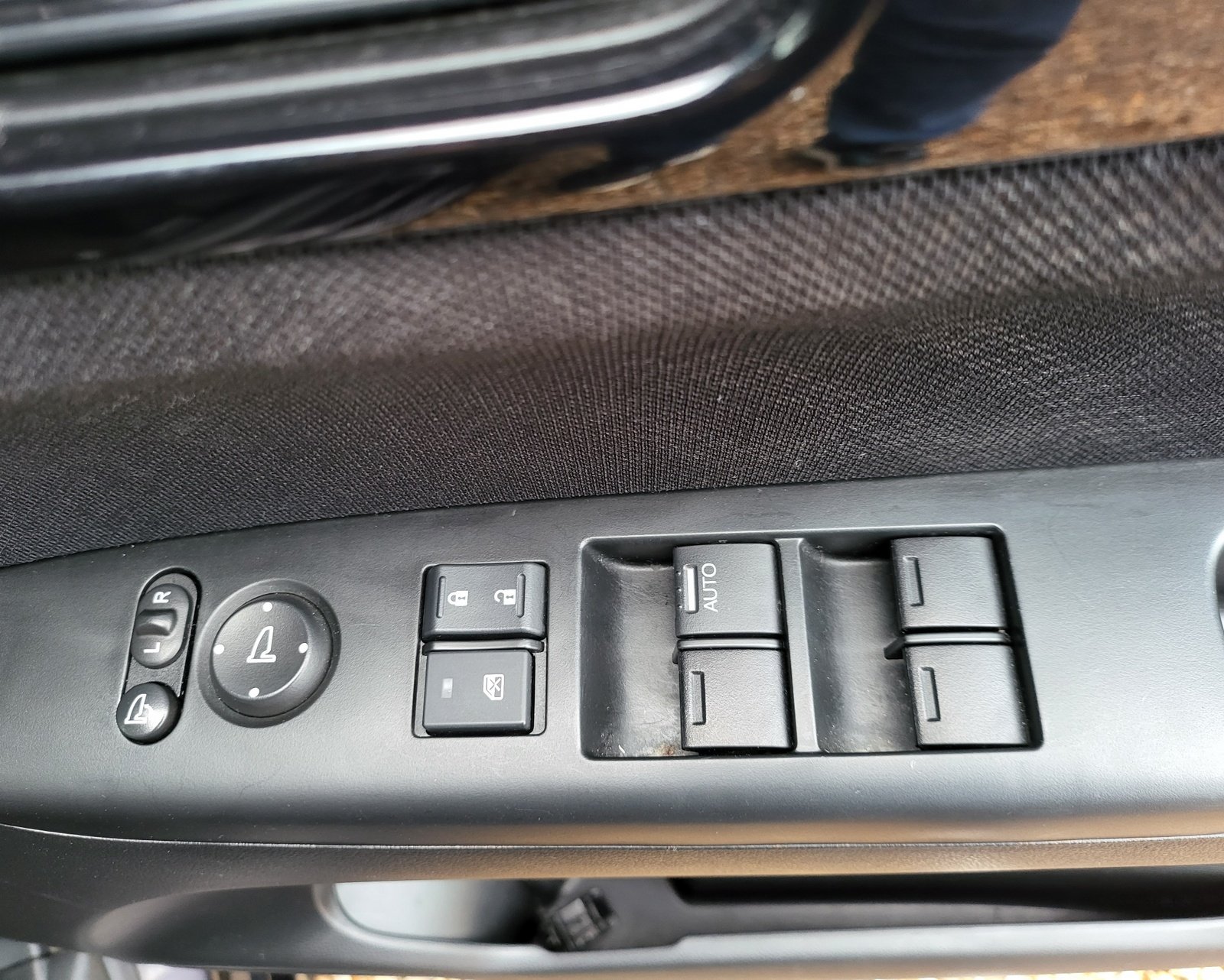 FRESH IMPORT 2012 HONDA N-BOX CUSTOM 660cc AUTOMATIC MINI MPV BLACK ULEZ FREE