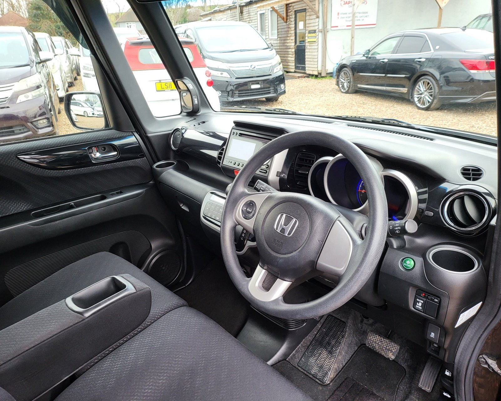 FRESH IMPORT 2012 HONDA N-BOX CUSTOM 660cc AUTOMATIC MINI MPV BLACK ULEZ FREE