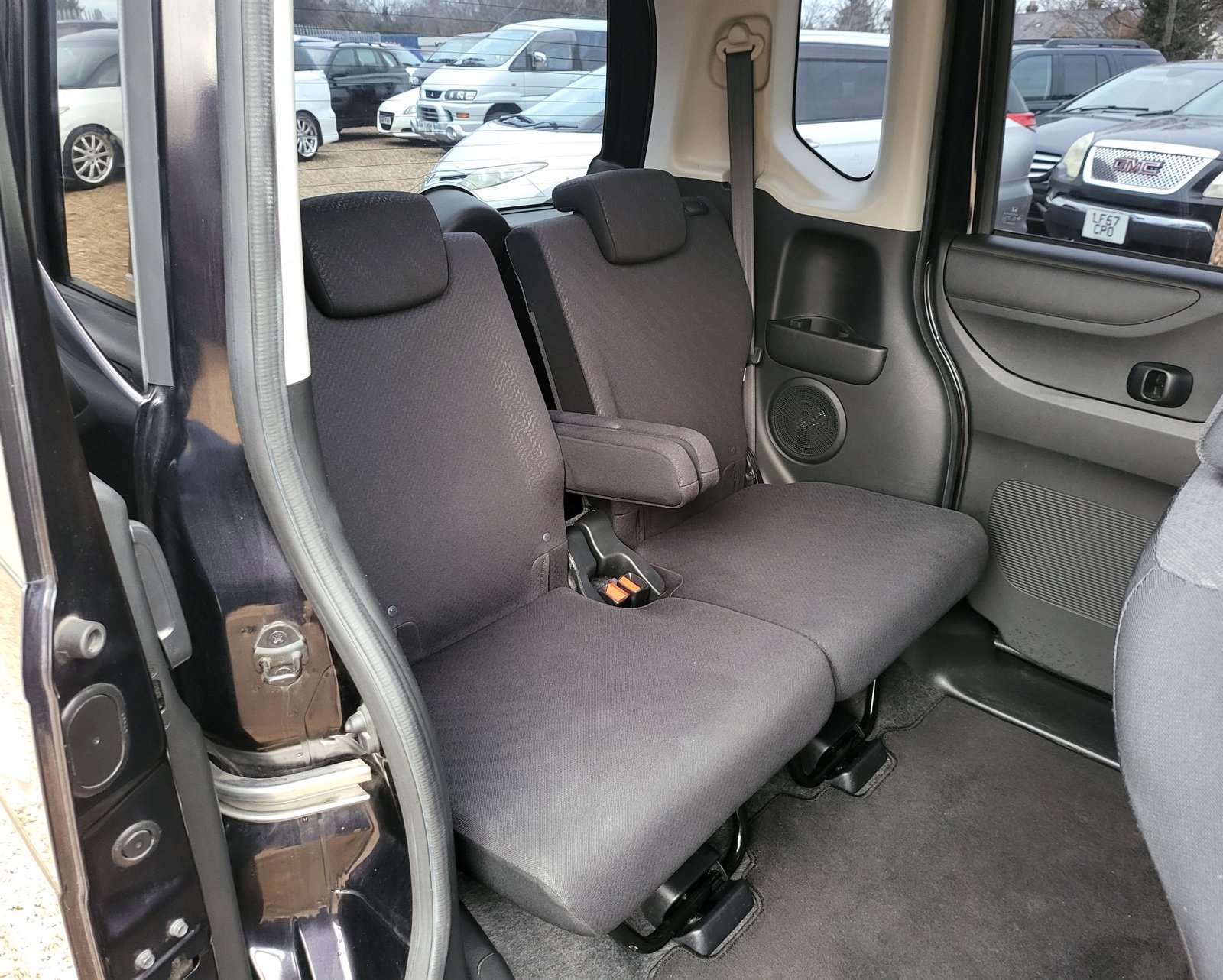 FRESH IMPORT 2012 HONDA N-BOX CUSTOM 660cc AUTOMATIC MINI MPV BLACK ULEZ FREE