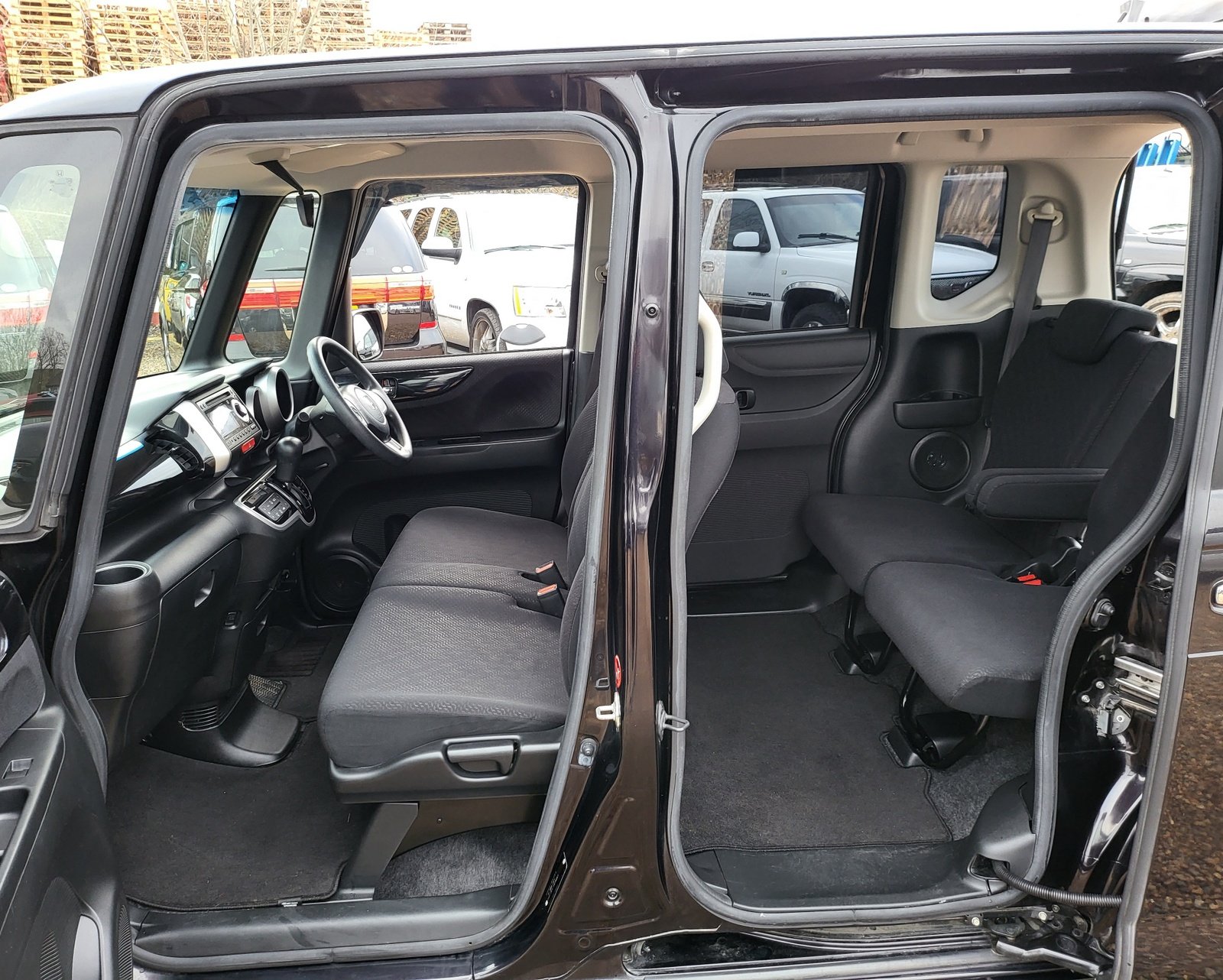 FRESH IMPORT 2012 HONDA N-BOX CUSTOM 660cc AUTOMATIC MINI MPV BLACK ULEZ FREE