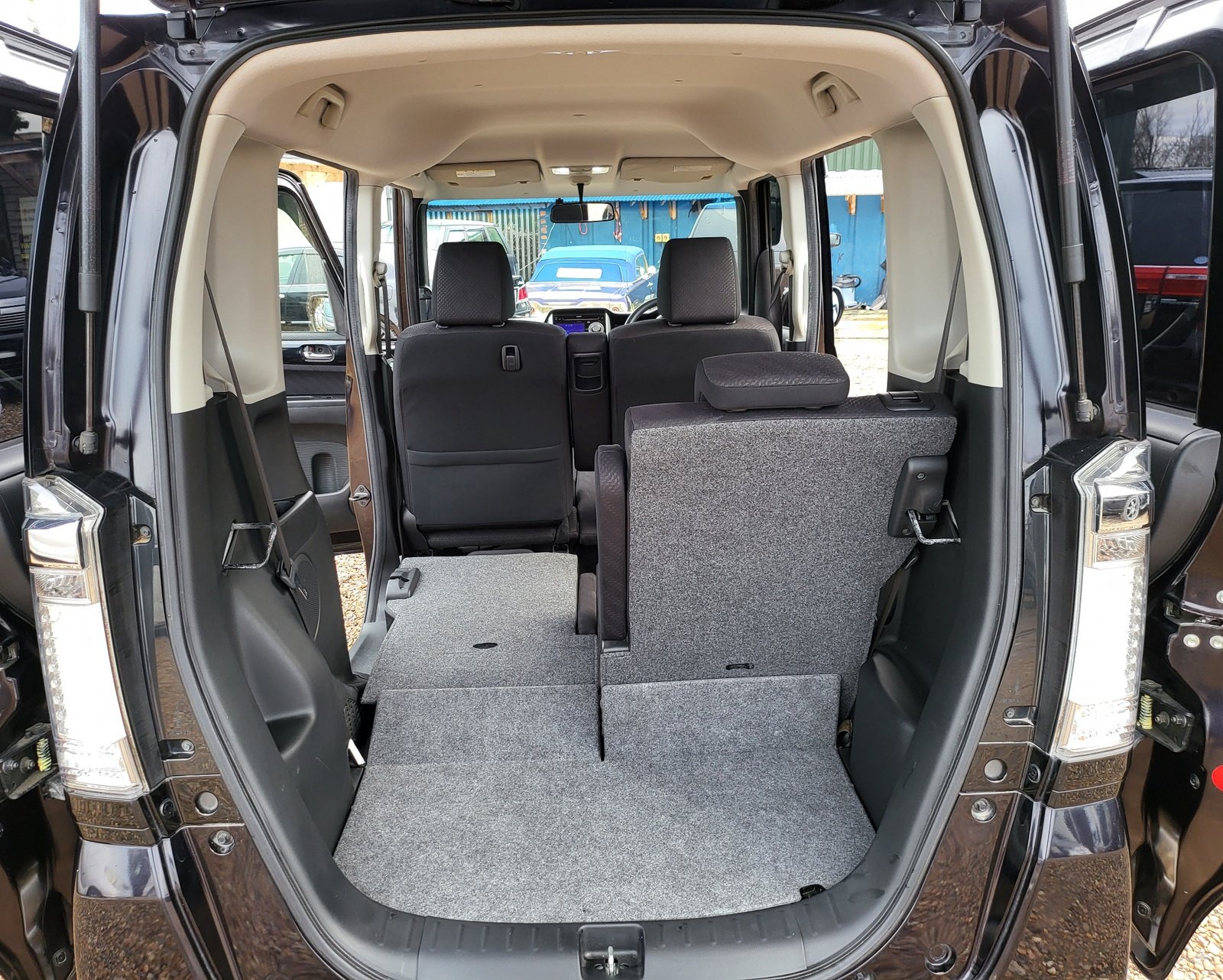 FRESH IMPORT 2012 HONDA N-BOX CUSTOM 660cc AUTOMATIC MINI MPV BLACK ULEZ FREE