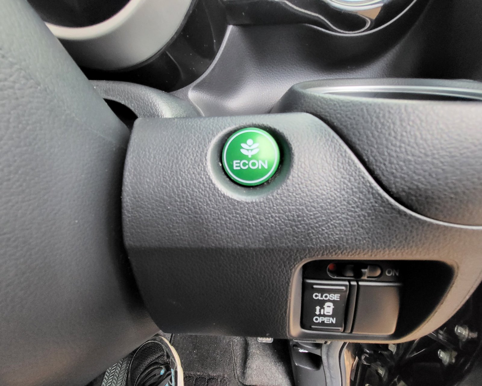 FRESH IMPORT 2012 HONDA N-BOX CUSTOM 660cc AUTOMATIC MINI MPV BLACK ULEZ FREE