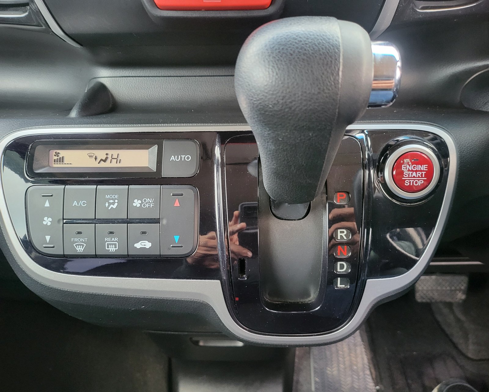 FRESH IMPORT 2012 HONDA N-BOX CUSTOM 660cc AUTOMATIC MINI MPV BLACK ULEZ FREE