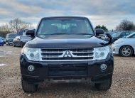 FRESH IMPORT 2010 MITSUBISHI PAJERO 3.2 DIESEL AUTOMATIC 3 DOOR SWB BLACK SHOGUN