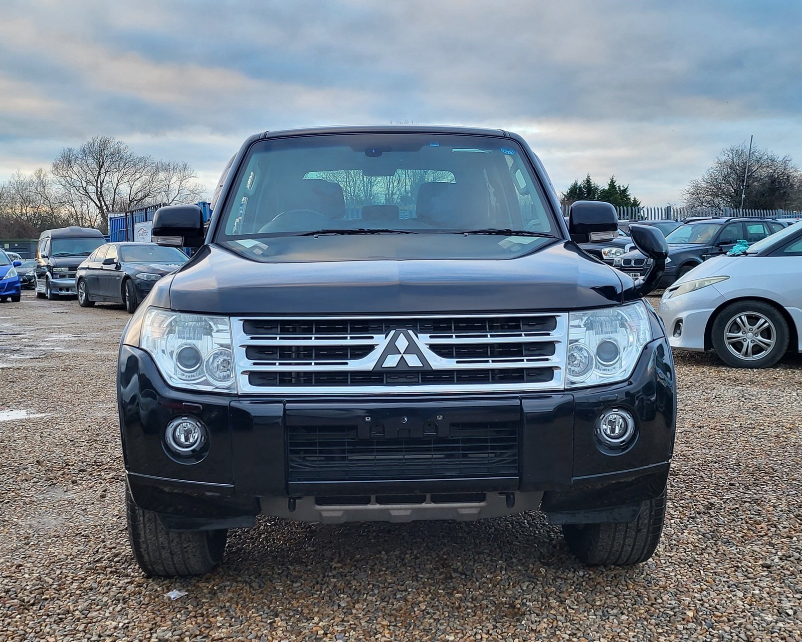 FRESH IMPORT 2010 MITSUBISHI PAJERO 3.2 DIESEL AUTOMATIC 3 DOOR SWB BLACK SHOGUN