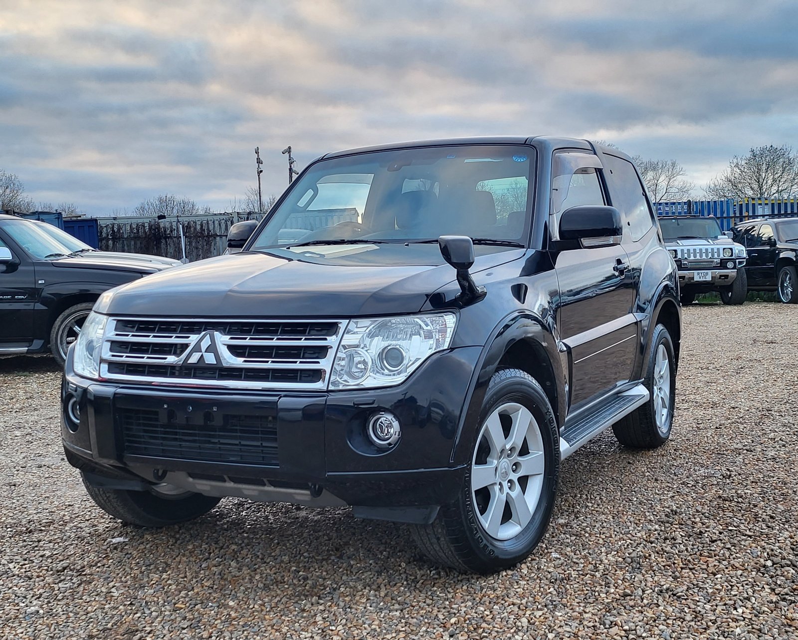 FRESH IMPORT 2010 MITSUBISHI PAJERO 3.2 DIESEL AUTOMATIC 3 DOOR SWB BLACK SHOGUN
