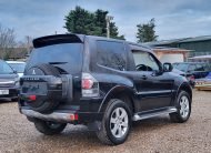 FRESH IMPORT 2010 MITSUBISHI PAJERO 3.2 DIESEL AUTOMATIC 3 DOOR SWB BLACK SHOGUN