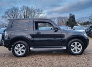 FRESH IMPORT 2010 MITSUBISHI PAJERO 3.2 DIESEL AUTOMATIC 3 DOOR SWB BLACK SHOGUN