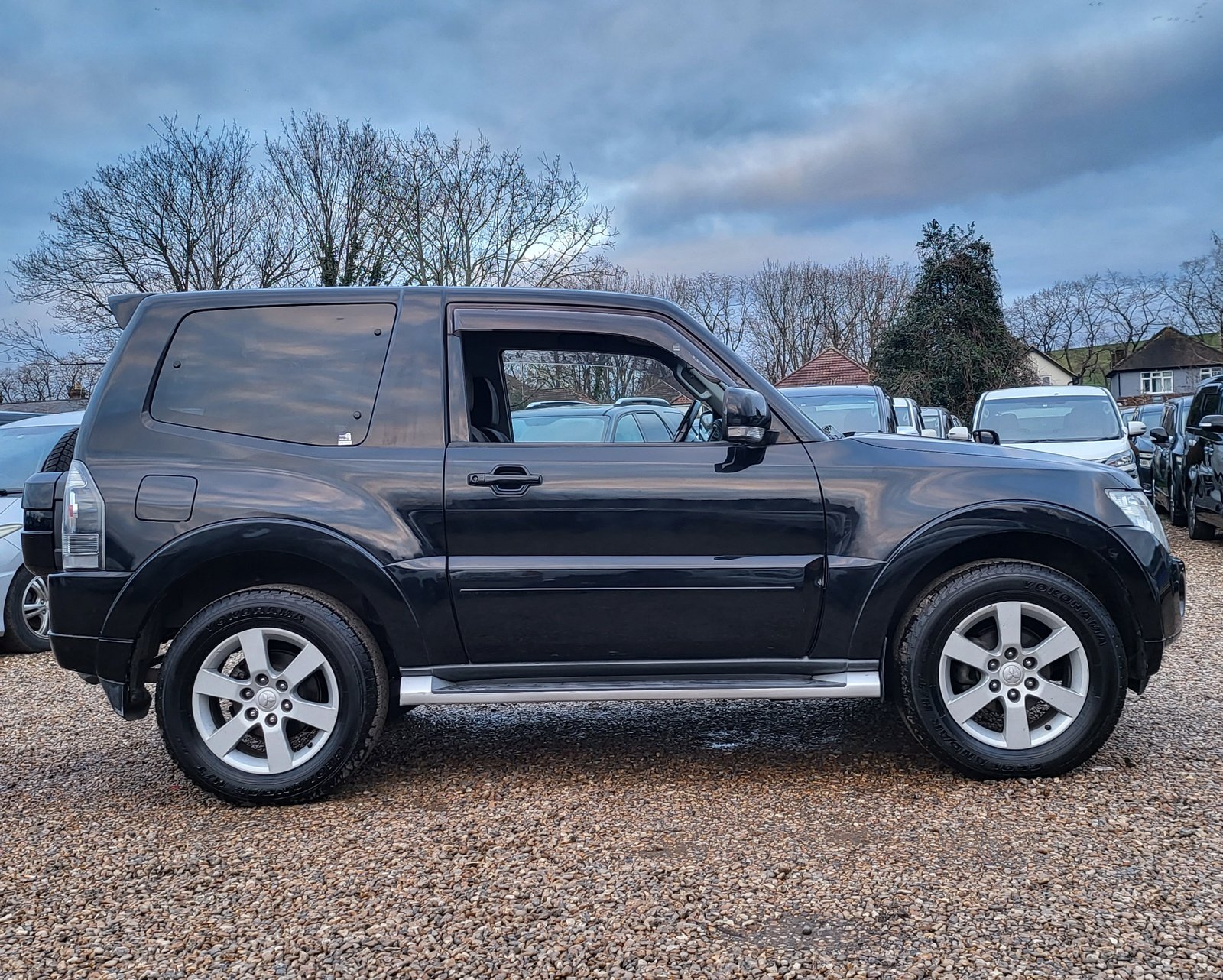 FRESH IMPORT 2010 MITSUBISHI PAJERO 3.2 DIESEL AUTOMATIC 3 DOOR SWB BLACK SHOGUN