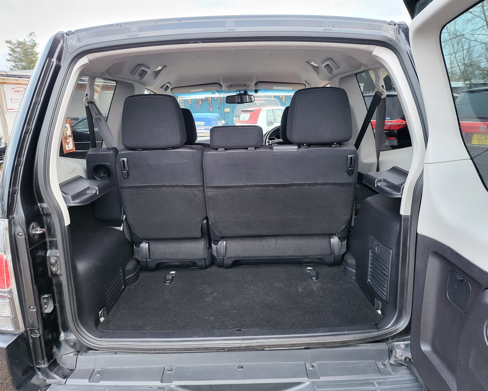 FRESH IMPORT 2010 MITSUBISHI PAJERO 3.2 DIESEL AUTOMATIC 3 DOOR SWB BLACK SHOGUN