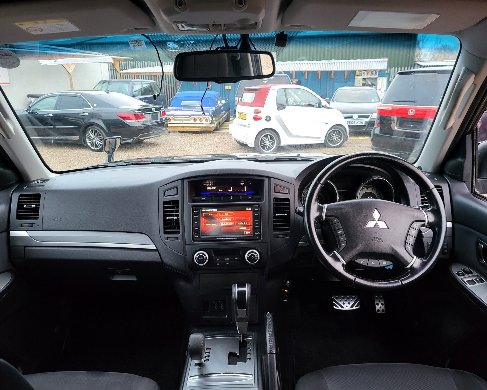 FRESH IMPORT 2010 MITSUBISHI PAJERO 3.2 DIESEL AUTOMATIC 3 DOOR SWB BLACK SHOGUN