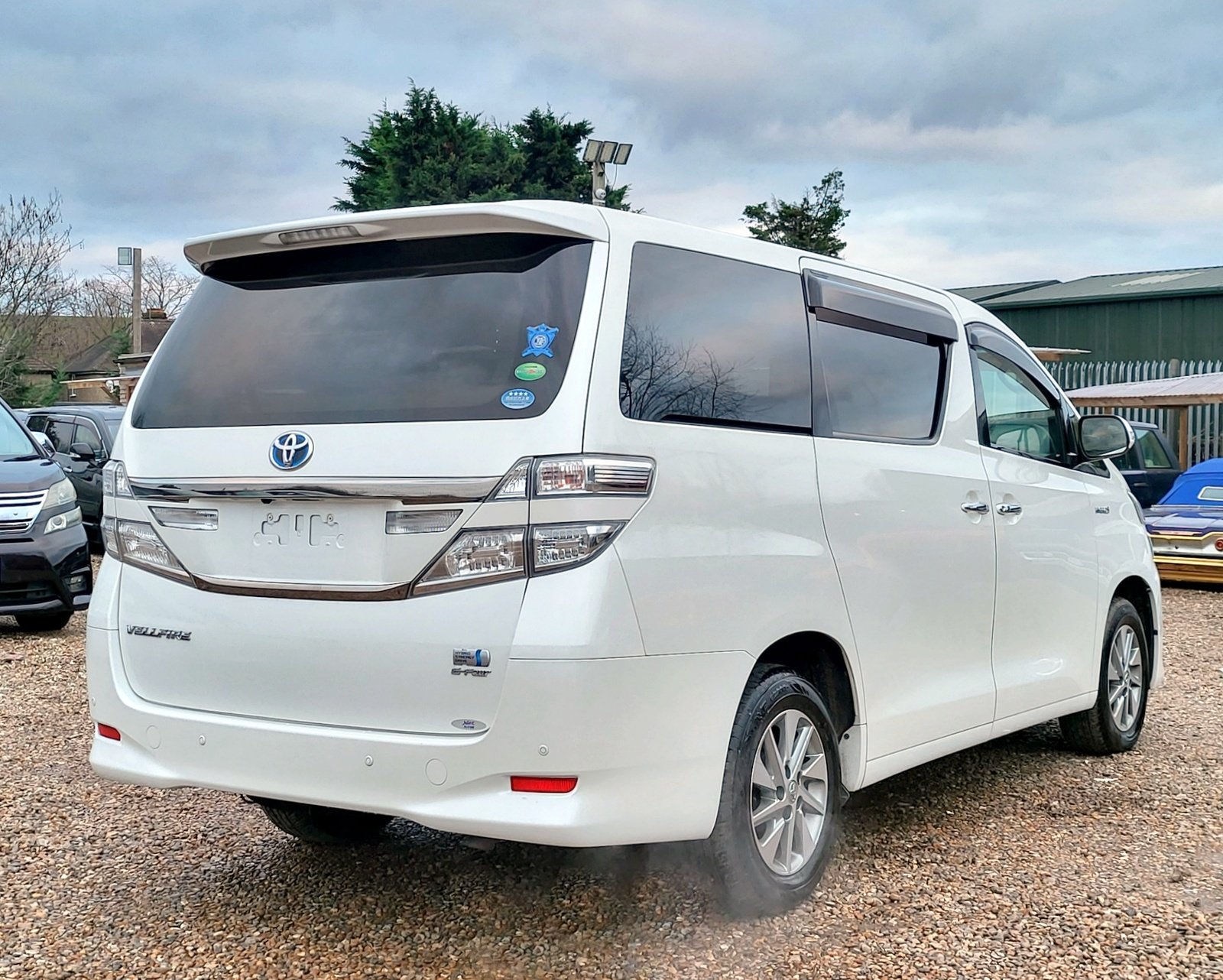 2013 FRESH IMPORT TOYOTA VELLFIRE ALPHARD HYBRID AUTOMATIC 7 SEATER ULEZ FREE