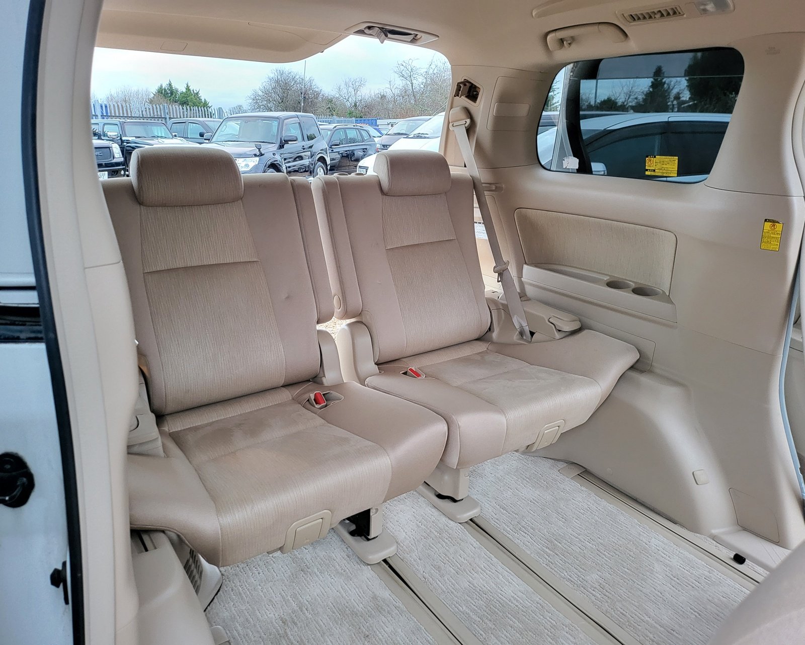 2013 FRESH IMPORT TOYOTA VELLFIRE ALPHARD HYBRID AUTOMATIC 7 SEATER ULEZ FREE