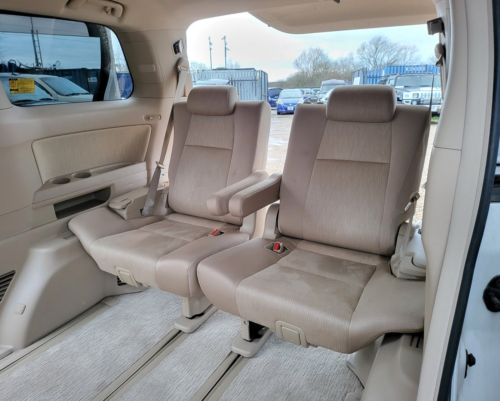 2013 FRESH IMPORT TOYOTA VELLFIRE ALPHARD HYBRID AUTOMATIC 7 SEATER ULEZ FREE