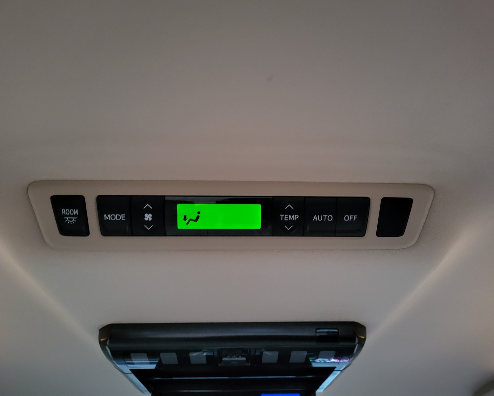 2013 FRESH IMPORT TOYOTA VELLFIRE ALPHARD HYBRID AUTOMATIC 7 SEATER ULEZ FREE