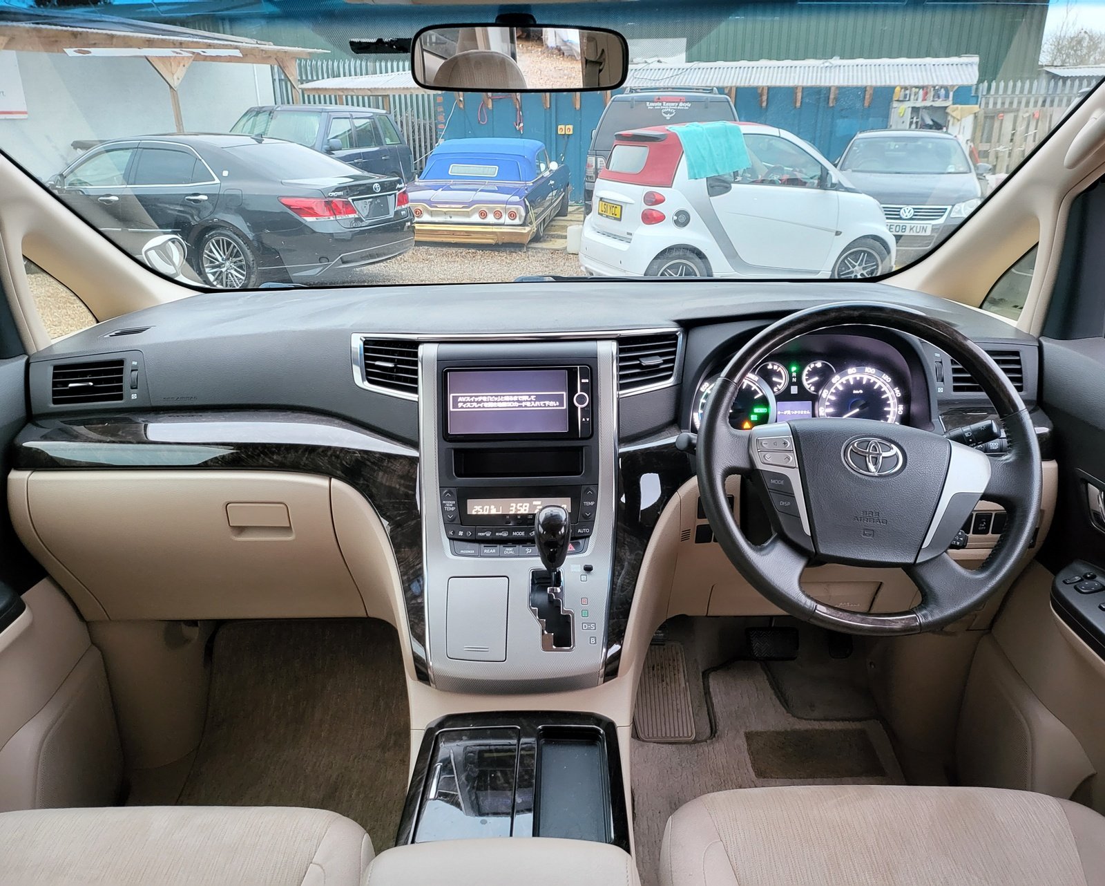 2013 FRESH IMPORT TOYOTA VELLFIRE ALPHARD HYBRID AUTOMATIC 7 SEATER ULEZ FREE