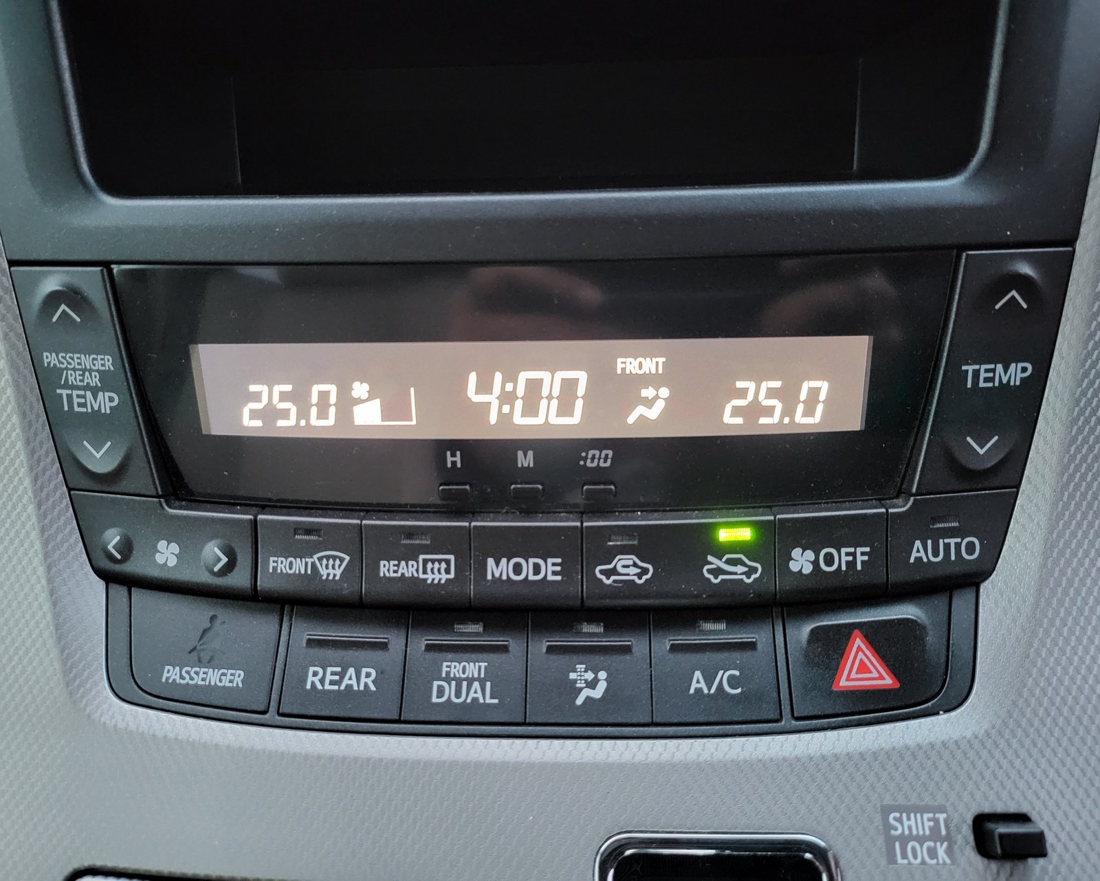 2013 FRESH IMPORT TOYOTA VELLFIRE ALPHARD HYBRID AUTOMATIC 7 SEATER ULEZ FREE