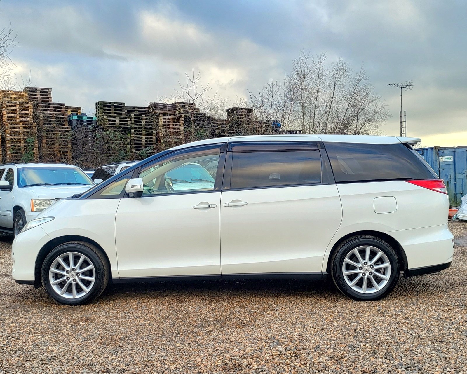 2012 FRESH IMPORT TOYOTA ESTIMA 2.4 AUTOMATIC 8 SEATER WHITE ULEZ FREE