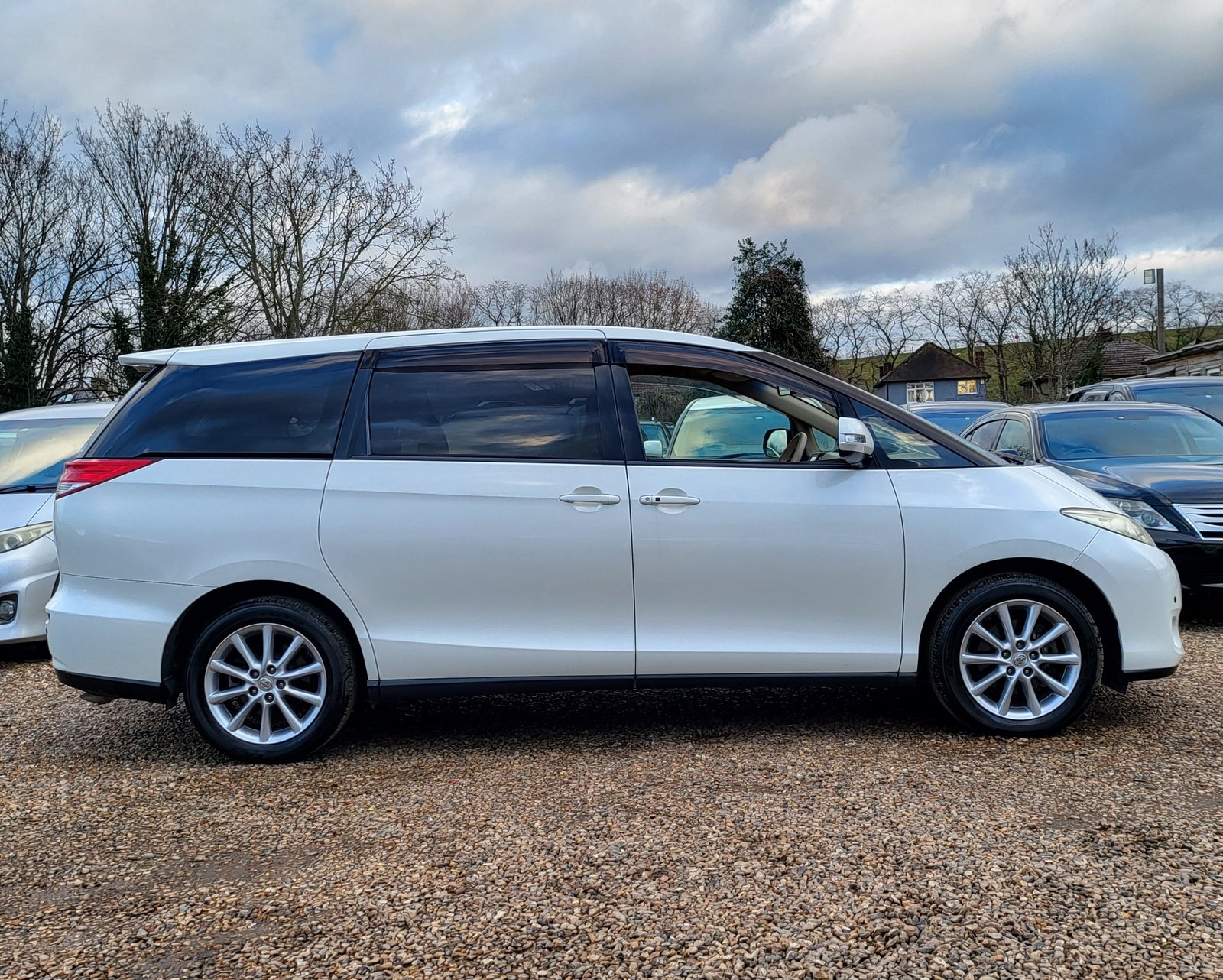 2012 FRESH IMPORT TOYOTA ESTIMA 2.4 AUTOMATIC 8 SEATER WHITE ULEZ FREE