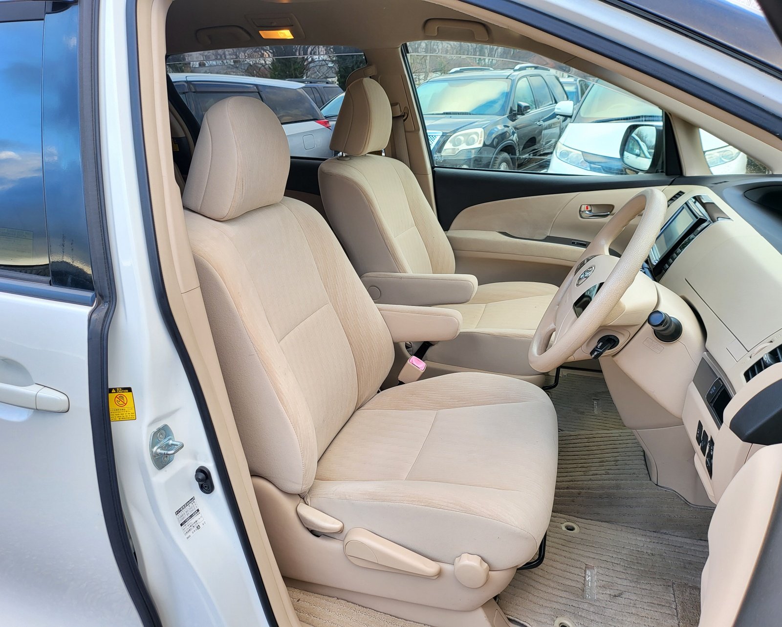 2012 FRESH IMPORT TOYOTA ESTIMA 2.4 AUTOMATIC 8 SEATER WHITE ULEZ FREE