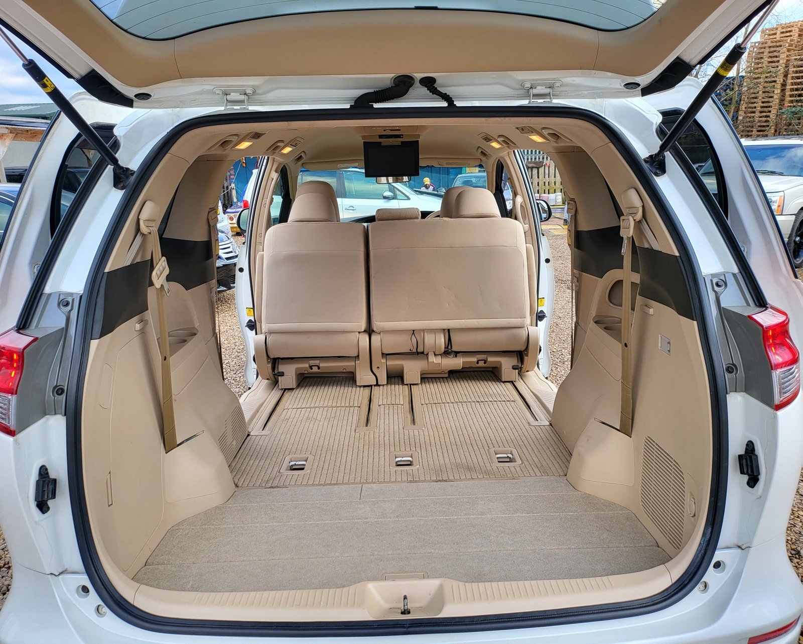 2012 FRESH IMPORT TOYOTA ESTIMA 2.4 AUTOMATIC 8 SEATER WHITE ULEZ FREE