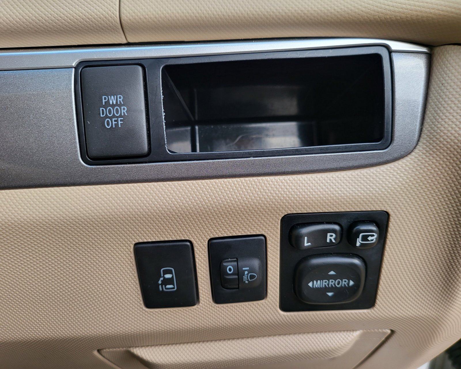 2012 FRESH IMPORT TOYOTA ESTIMA 2.4 AUTOMATIC 8 SEATER WHITE ULEZ FREE