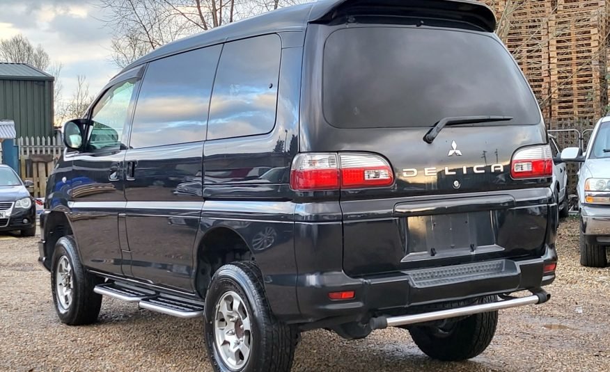 FRESH IMPORT 2007 MITSUBISHI DELICA SPACE GEAR 3.0 V6 4WD ACTIVE FIELD EDITION