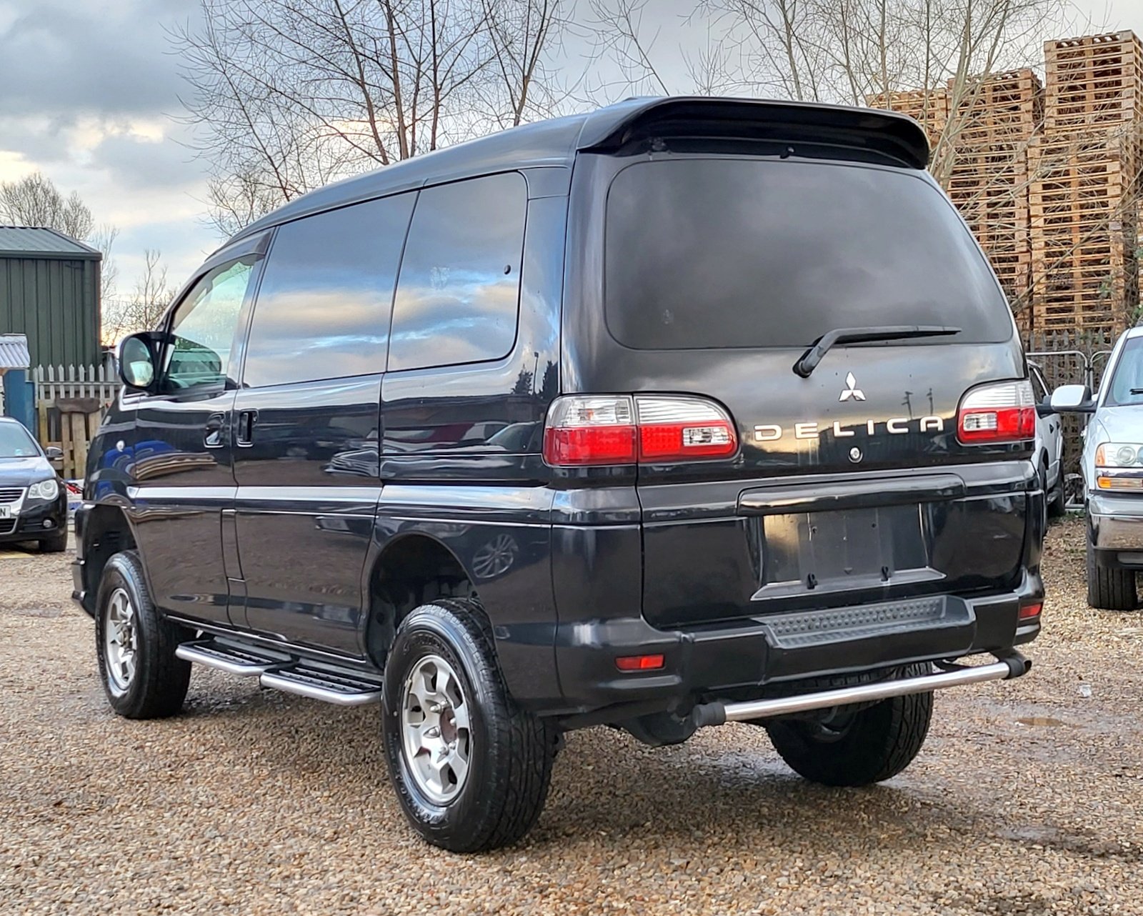 FRESH IMPORT 2007 MITSUBISHI DELICA SPACE GEAR 3.0 V6 4WD ACTIVE FIELD EDITION