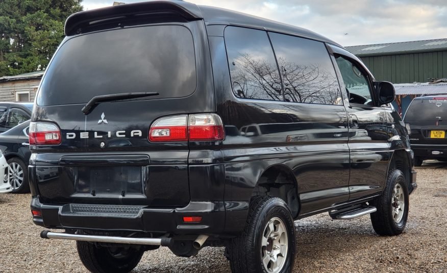 FRESH IMPORT 2007 MITSUBISHI DELICA SPACE GEAR 3.0 V6 4WD ACTIVE FIELD EDITION