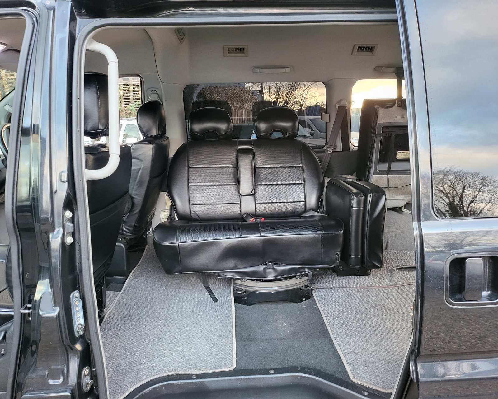 FRESH IMPORT 2007 MITSUBISHI DELICA SPACE GEAR 3.0 V6 4WD ACTIVE FIELD EDITION