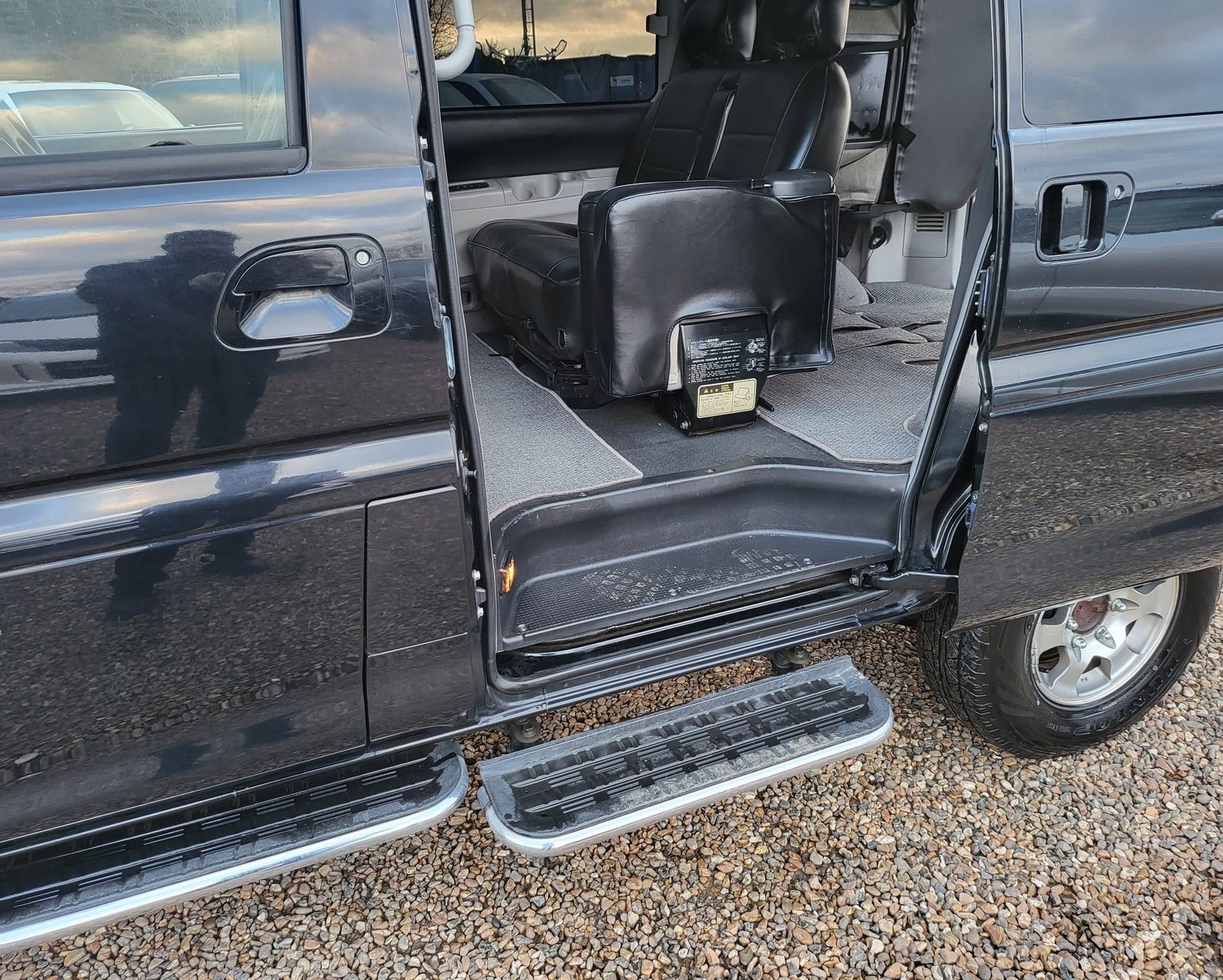 FRESH IMPORT 2007 MITSUBISHI DELICA SPACE GEAR 3.0 V6 4WD ACTIVE FIELD EDITION